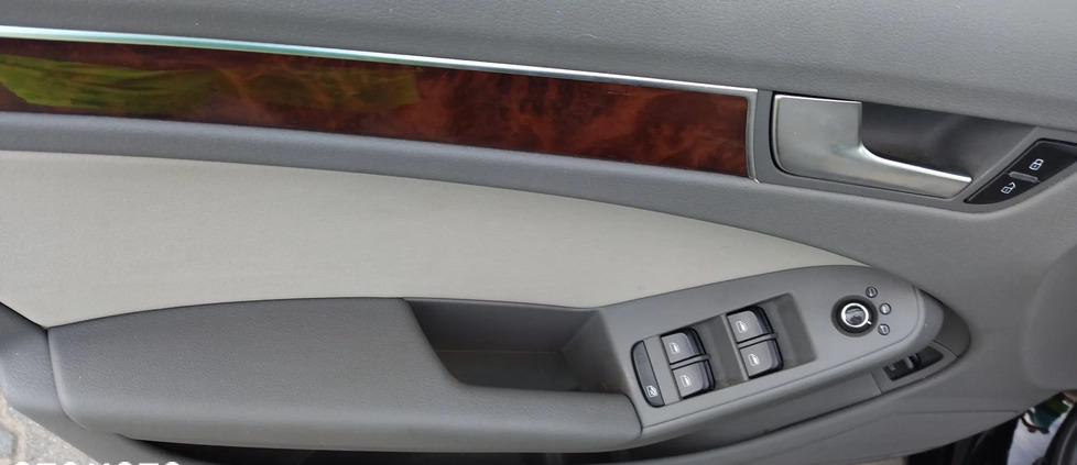 Audi A4 cena 39900 przebieg: 260000, rok produkcji 2011 z Kraków małe 211